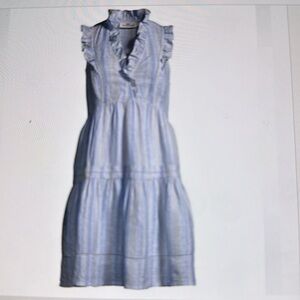 Vineyard Vines Tiered Ruffle Dress in Pebble Grey. Size:S